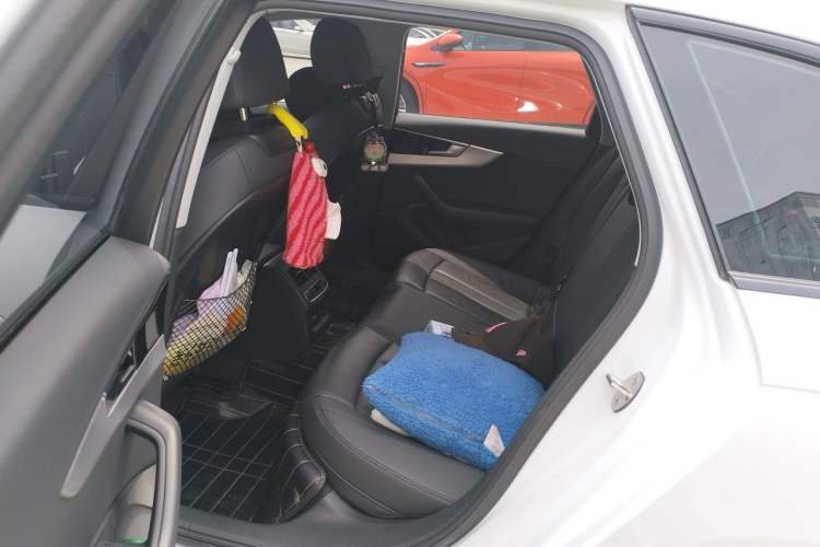 Used Audi A4 2023 Avant 40 TFSI Fashionable and Dynamic Model Left Rear Seat