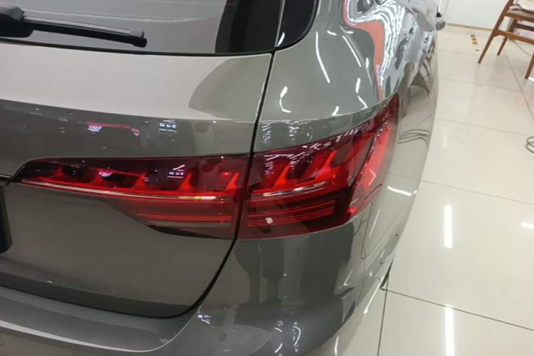 Used Audi A4 2024 Avant 40 TFSI Fashion Sport Model Exterior 3
