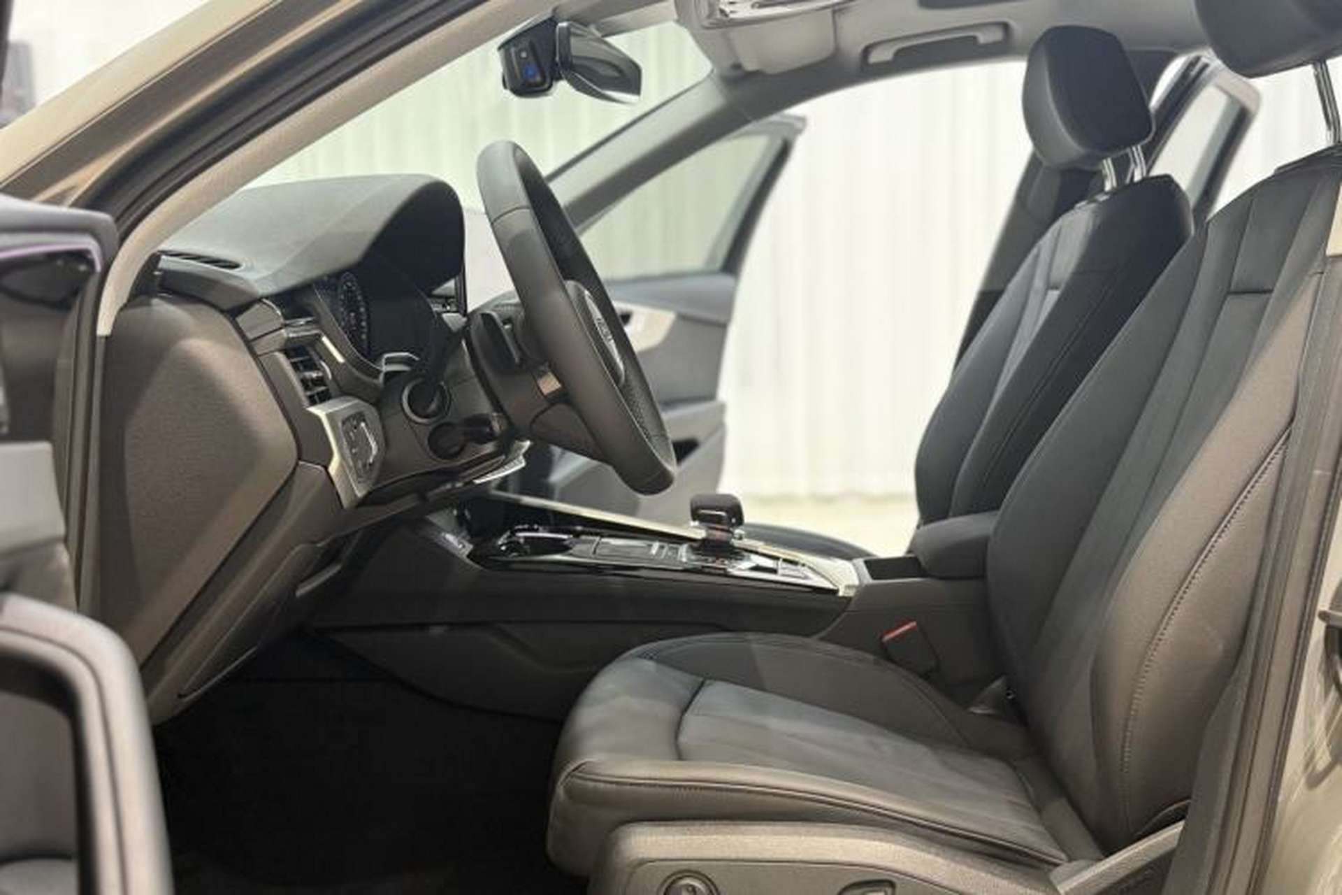 Used Audi A4 2024 Avant 40 TFSI Fashion Sport Model Interior 4