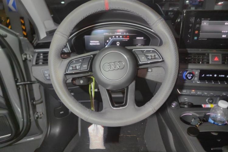 Used Audi A4 2024 allroad quattro 45 TFSI Steering Wheel