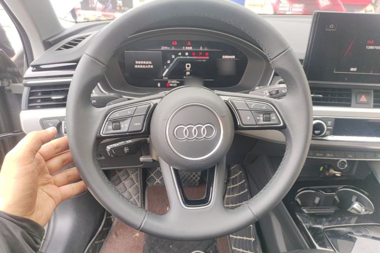 Used Audi A4 2024 Avant 40 TFSI Fashion Sport Model Steering Wheel