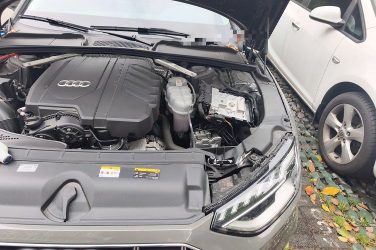 Used Audi A4 2024 allroad quattro 45 TFSI Engine Bay Left