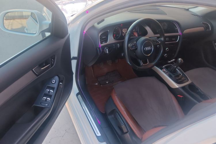 Used Audi A4L 2013 30 TFSI Manual Comfort Model Interior 2