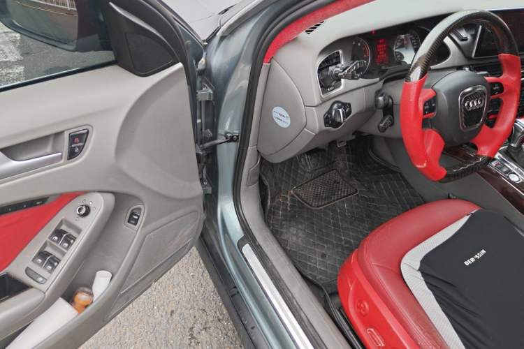 Used Audi A4L 2009 2.0 TFSI Technology Edition Driver Seat