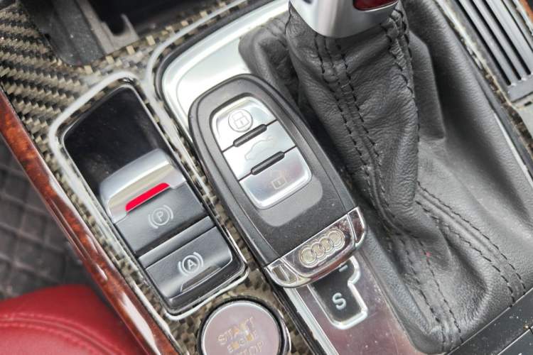 Used Audi A4L 2009 2.0 TFSI Technology Edition Vehicle Key