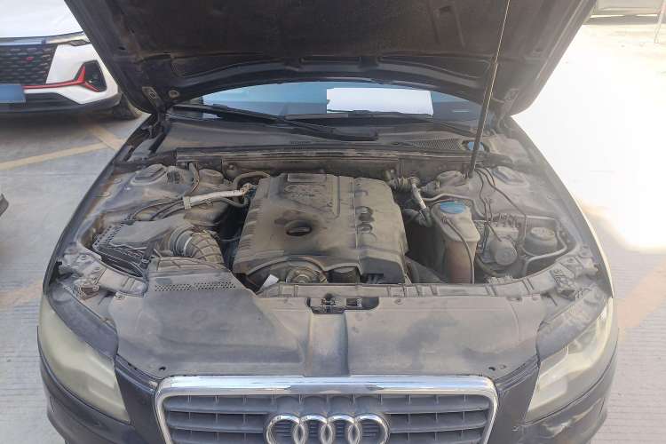 Used Audi A4L 2009 2.0 TFSI Luxury Model Engine Bay