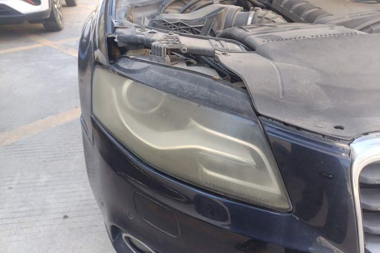 Used Audi A4L 2009 2.0 TFSI Luxury Model Right Front Headlight