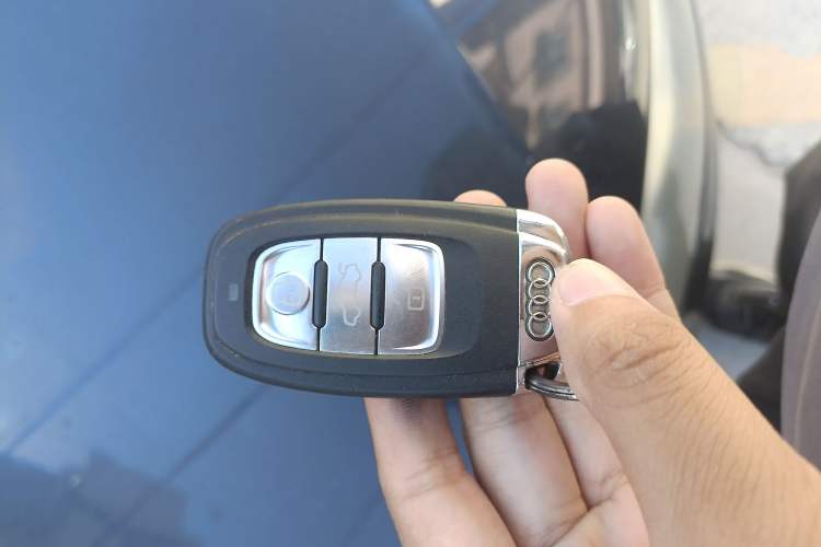 Used Audi A4L 2009 2.0 TFSI Luxury Model Vehicle Key