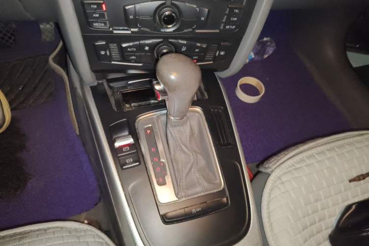 Used Audi A4L 2009 2.0 TFSI Standard Model Gear Lever