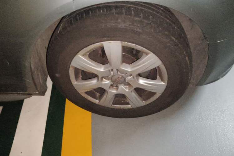 Used Audi A4L 2009 2.0 TFSI Standard Model Right Front Wheel Hub