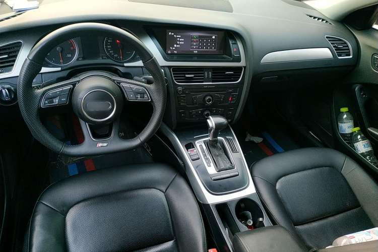Used Audi A4L 2009 2.0 TFSI Standard Model Center Console