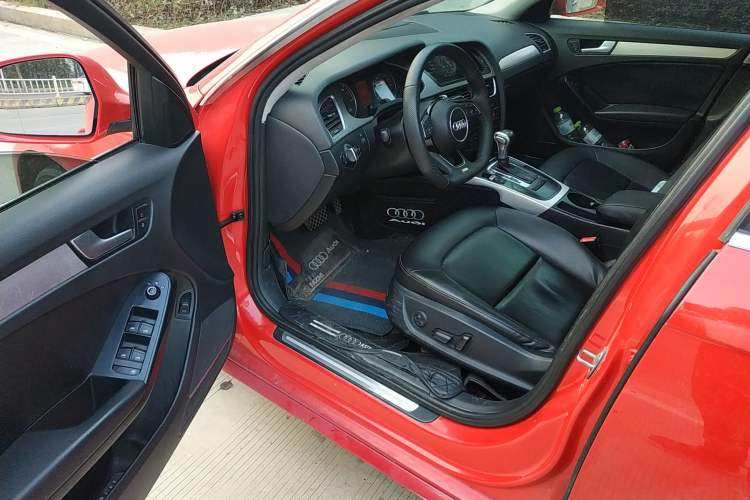 Used Audi A4L 2009 2.0 TFSI Standard Model Driver Seat
