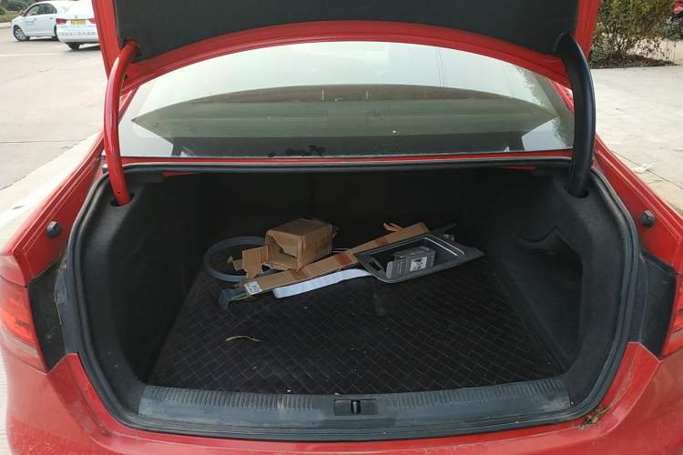 Used Audi A4L 2009 2.0 TFSI Standard Model Trunk