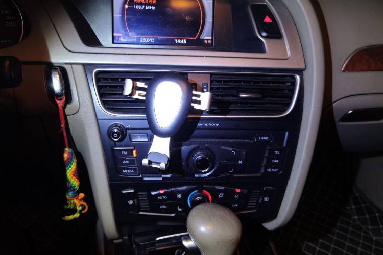 Used Audi A4L 2009 2.0 TFSI Comfort Model Audio And AC Panel