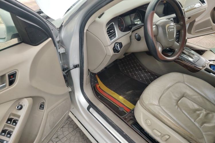 Used Audi A4L 2009 2.0 TFSI Comfort Model Driver Seat