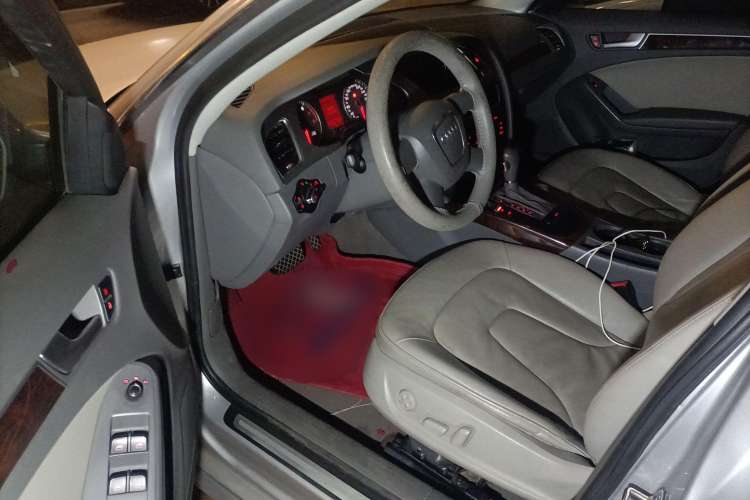 Used Audi A4L 2009 2.0 TFSI Comfort Model Driver Seat