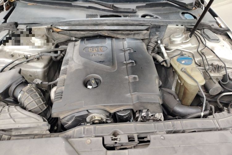 Used Audi A4L 2009 2.0 TFSI Comfort Model Engine Bay