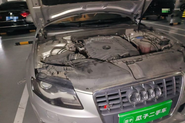 Used Audi A4L 2009 2.0 TFSI Standard Model Engine Bay Right