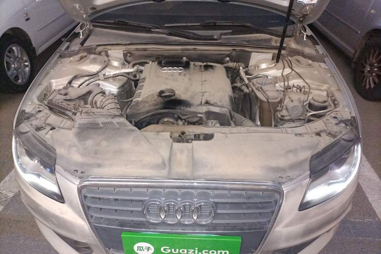 Used Audi A4L 2009 2.0 TFSI Comfort Model Engine Bay