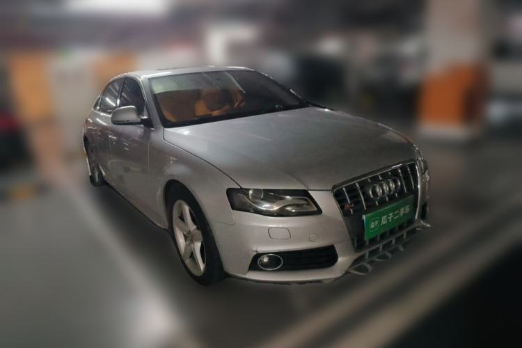 Used Audi A4L 2009 2.0 TFSI Standard Model Front Right 45 Deg