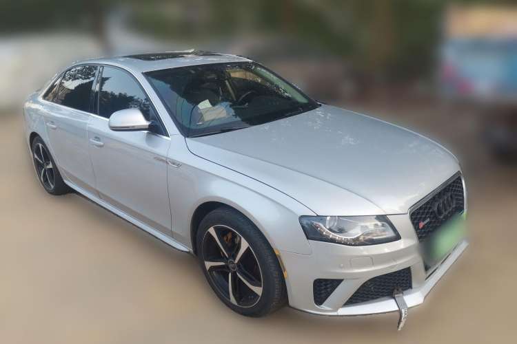 Used Audi A4L 2009 2.0 TFSI Luxury Model Front Right 45 Deg