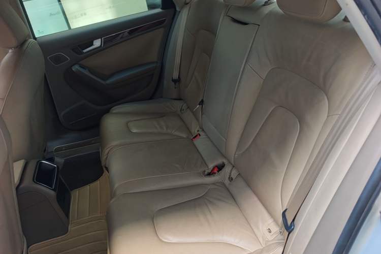 Used Audi A4L 2009 2.0 TFSI Comfort Model Left Rear Seat