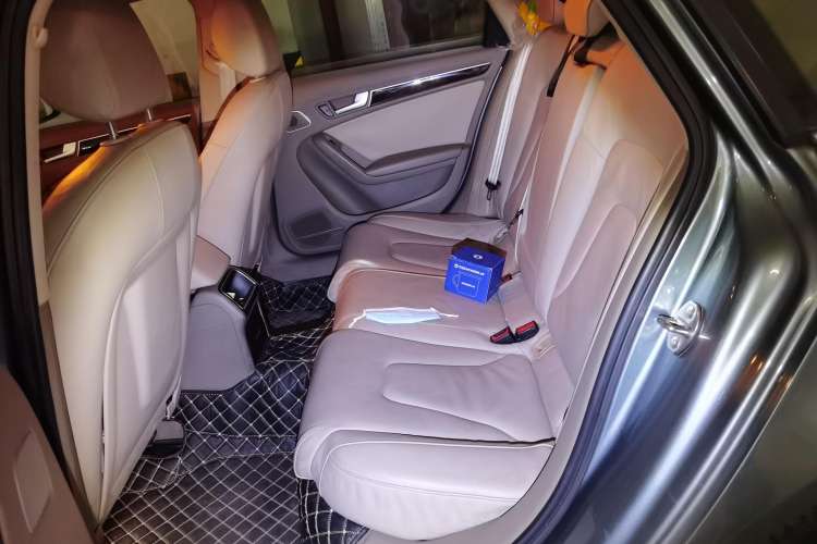 Used Audi A4L 2009 2.0 TFSI Comfort Model Left Rear Seat