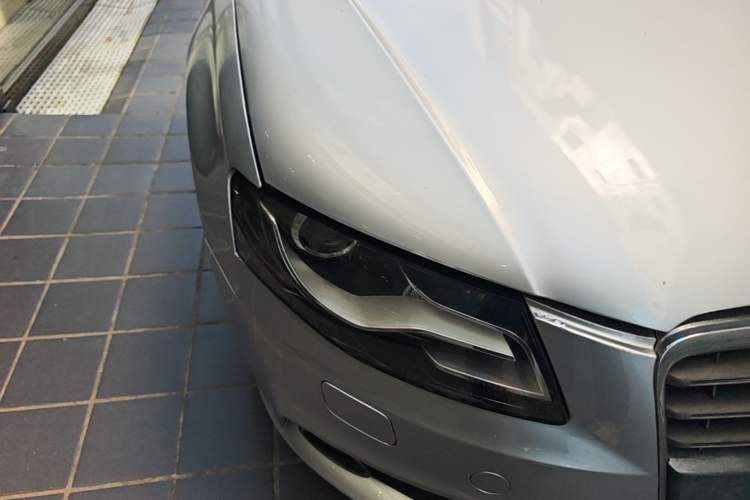 Used Audi A4L 2009 2.0 TFSI Comfort Model Right Front Headlight