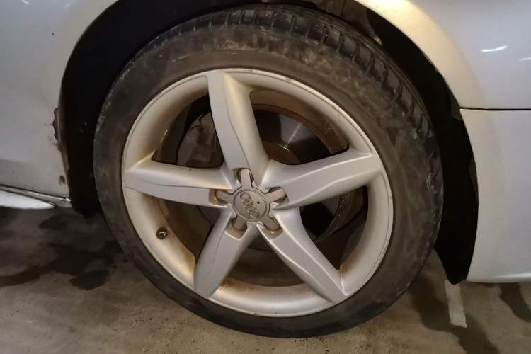 Used Audi A4L 2009 2.0 TFSI Technology Edition Right Front Wheel Hub