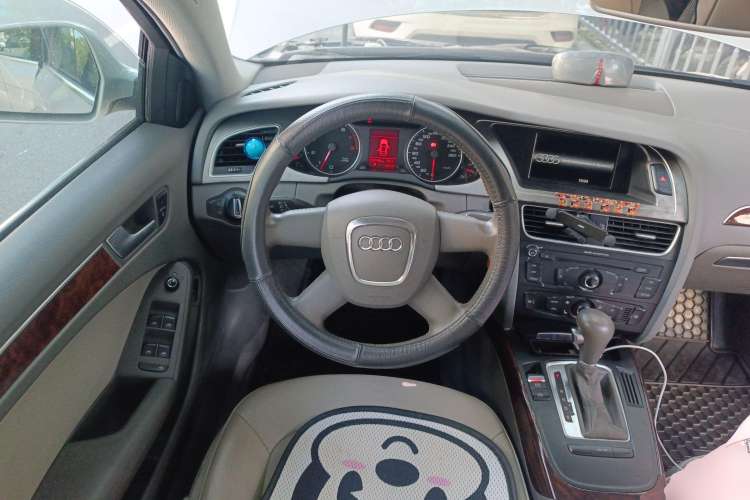 Used Audi A4L 2009 2.0 TFSI Comfort Model Steering Wheel