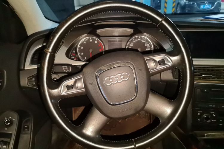 Used Audi A4L 2009 2.0 TFSI Technology Edition Steering Wheel