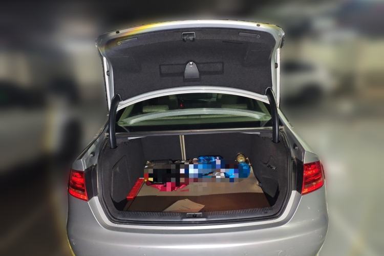 Used Audi A4L 2009 2.0 TFSI Technology Edition Trunk