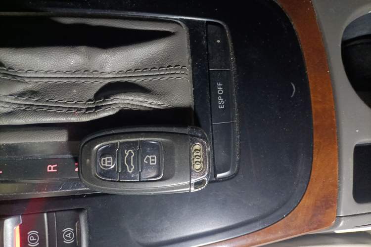 Used Audi A4L 2009 2.0 TFSI Comfort Model Vehicle Key