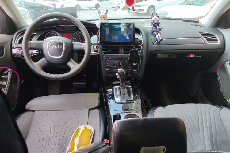 Used Audi A4L 2009 2.0 TFSI Comfort Model Center Console