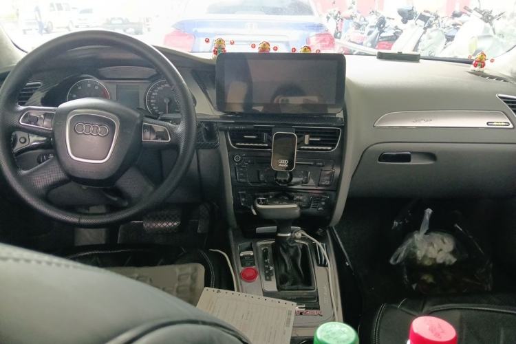 Used Audi A4L 2009 2.0 TFSI Comfort Model Center Console
