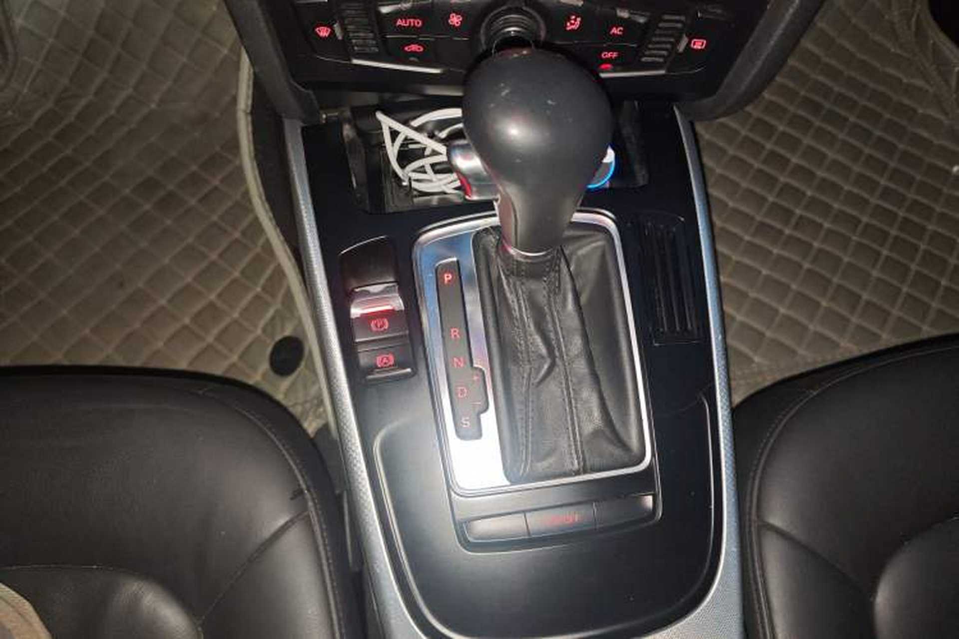 Used Audi A4L 2009 2.0 TFSI Standard Model Gear Lever