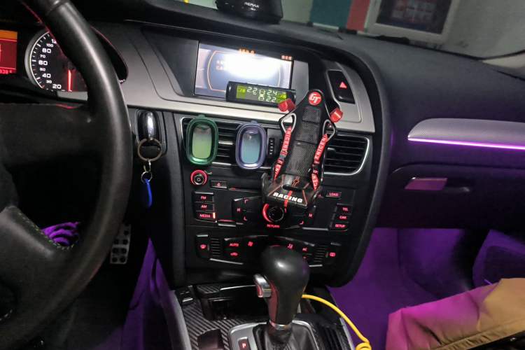 Used Audi A4L 2010 2.0 TFSI Standard Edition Audio And AC Panel