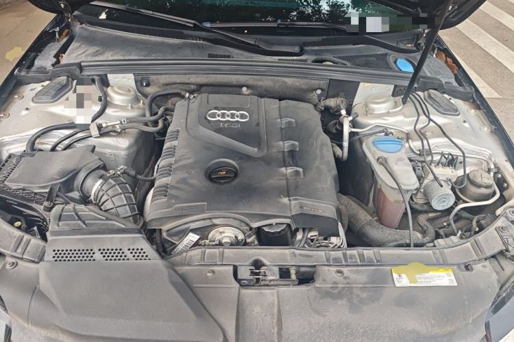 Used Audi A4L 2010 2.0 TFSI Standard Edition Engine Bay