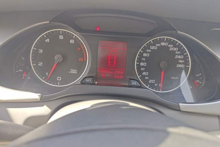 Used Audi A4L 2010 1.8 TFSI Comfort Model Instrument Cluster