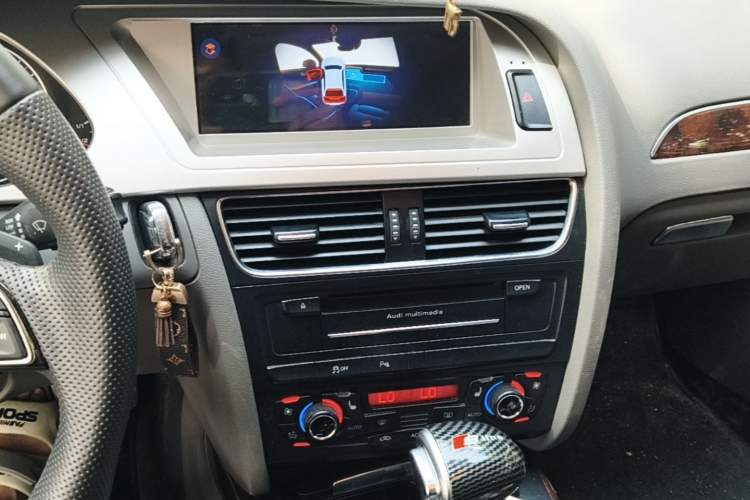 Used Audi A4L 2010 2.0 TFSI Technology Edition Audio And AC Panel