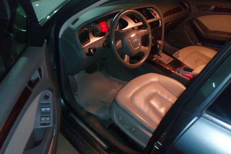 Used Audi A4L 2010 2.0 TFSI Comfort Edition Driver Seat