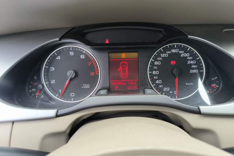 Used Audi A4L 2010 1.8 TFSI Comfort Model Instrument Cluster