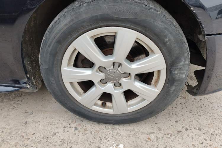 Used Audi A4L 2010 2.0 TFSI Standard Edition Right Front Wheel Hub
