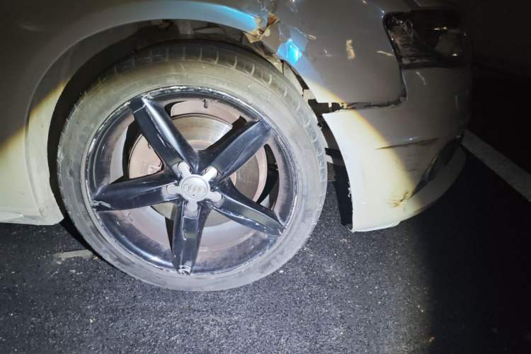 Used Audi A4L 2010 2.0 TFSI Sport Edition Right Front Wheel Hub