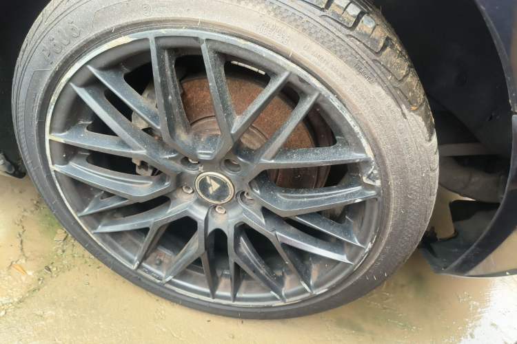 Used Audi A4L 2010 1.8 TFSI Comfort Model Right Front Wheel Hub
