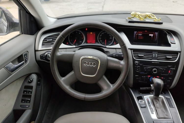 Used Audi A4L 2010 2.0 TFSI Standard Edition Steering Wheel