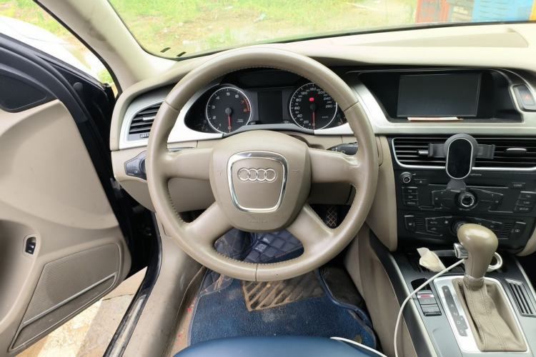 Used Audi A4L 2010 1.8 TFSI Comfort Model Steering Wheel