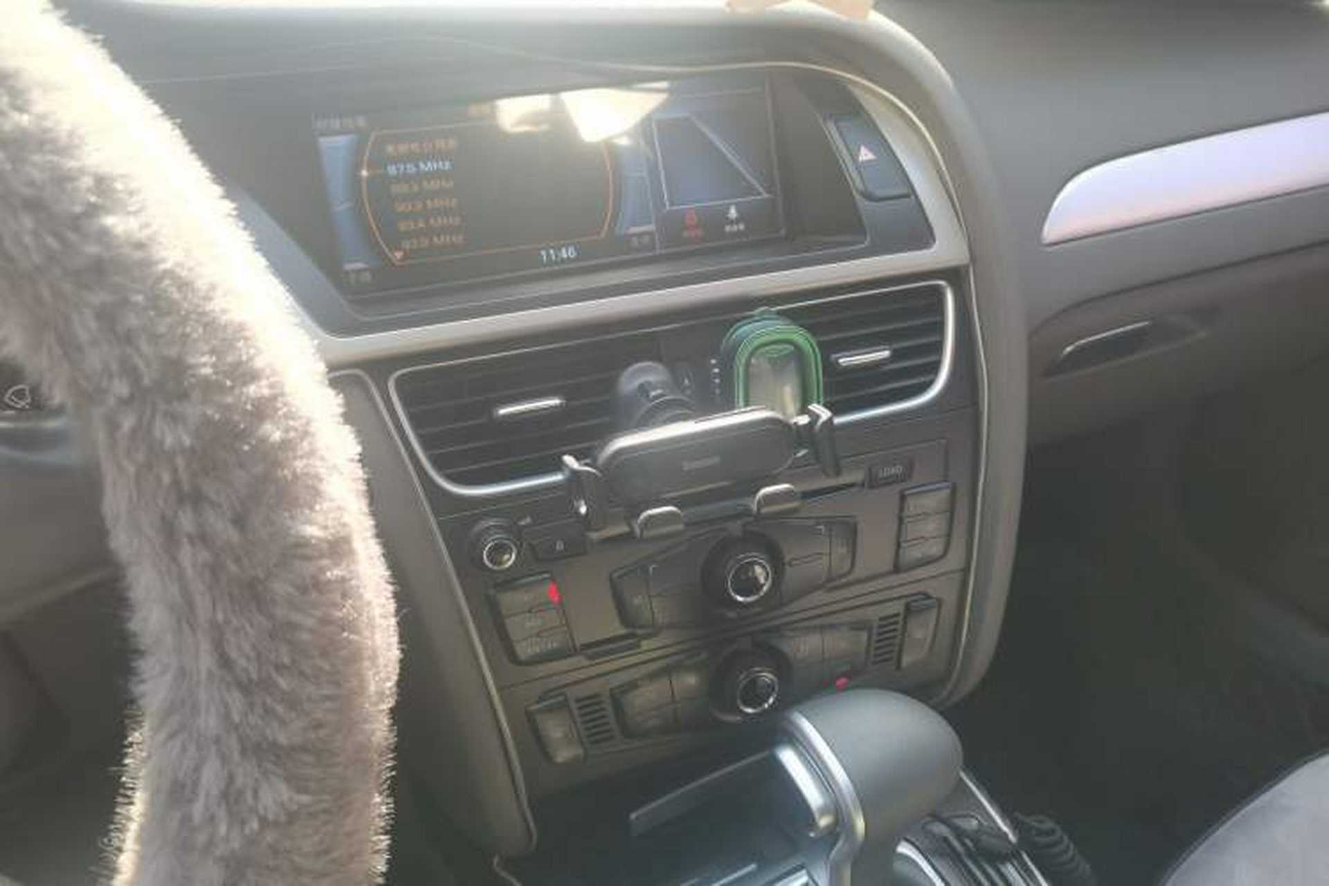 Used Audi A4L 2010 2.0 TFSI Standard Edition Audio And AC Panel