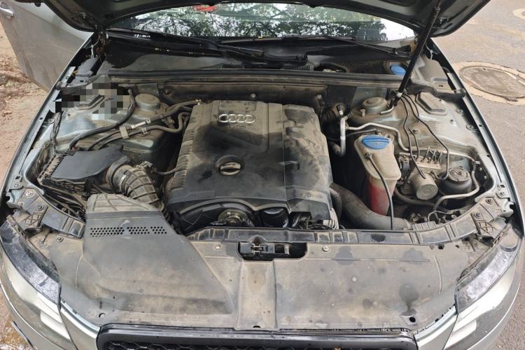 Used Audi A4L 2010 2.0 TFSI Standard Edition Engine Bay