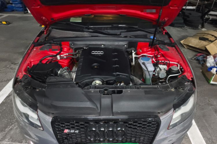 Used Audi A4L 2010 2.0 TFSI Standard Edition Engine Bay